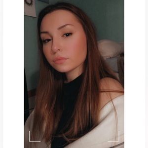 Meet your Posher, Ria